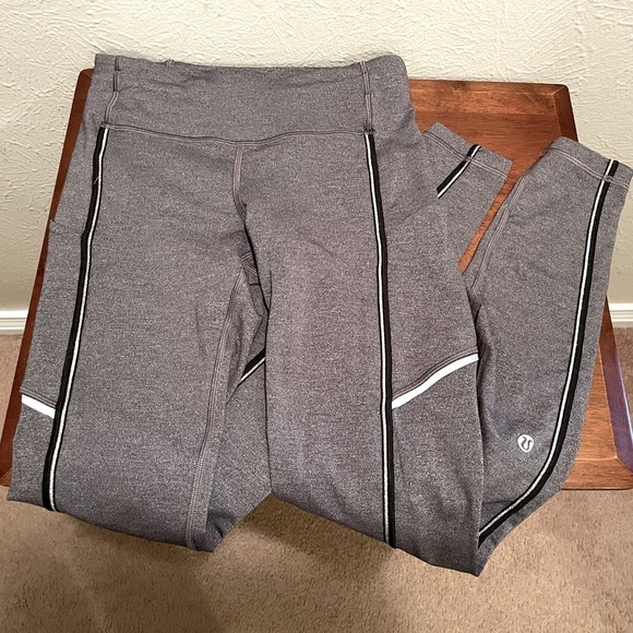 LULULEMON Speed Up Tight 28” - Picture 1 of 7